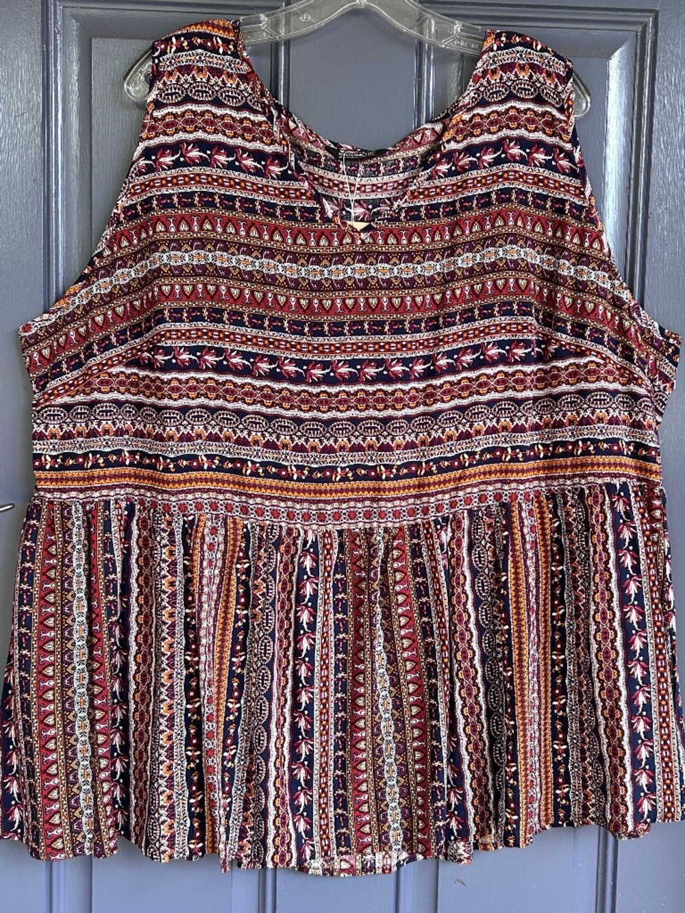 Sleeveless top by BloomChic, NWT, 22-24